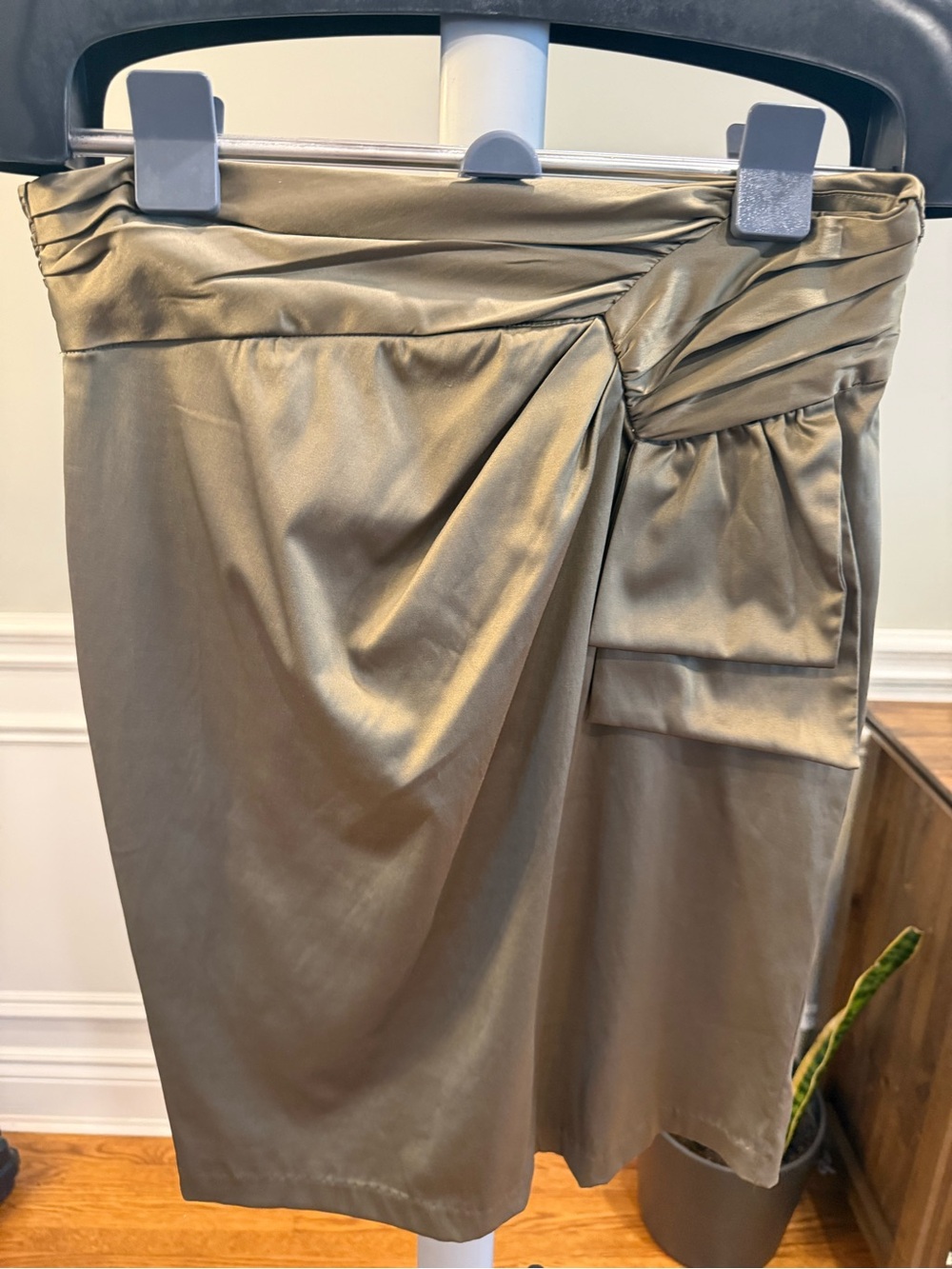 Sole Mio Collezione Bronze Olive Satin Draped Ruched Bow Pencil Skirt L